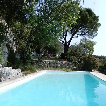 Mas En Pierres Seches Avec Piscine Lussan (Gard)