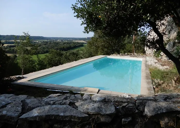 Villa Mas En Pierres Seches Avec Piscine *